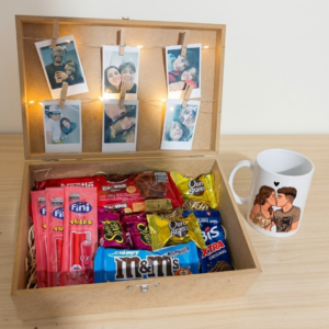 Box Casal Com Fotinhas + Caneca Personalizada